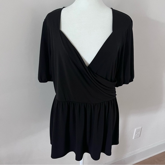 Lane Bryant Classic Perfect Sleeve Sweetheart-Neck Surplice Peplum Top| 14-16| - Picture 9 of 9